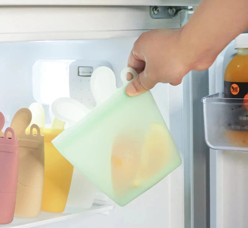 Food Sto - It can be refrigerated - Silicone Snack Fun Bag - The Lunch Box for Snacks Time | GadWitch Toys