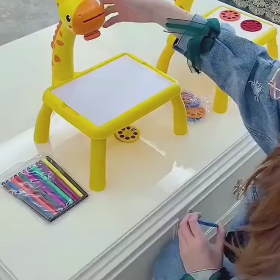Video How to use Easy Drawings Projector | art classes with Light & Music | GadWitch Toys